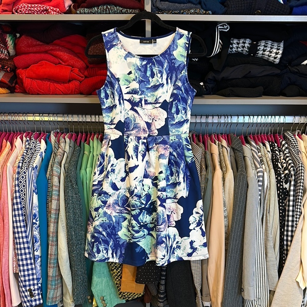 Apt 9 blue/green/white floral print sleeveless dress size S